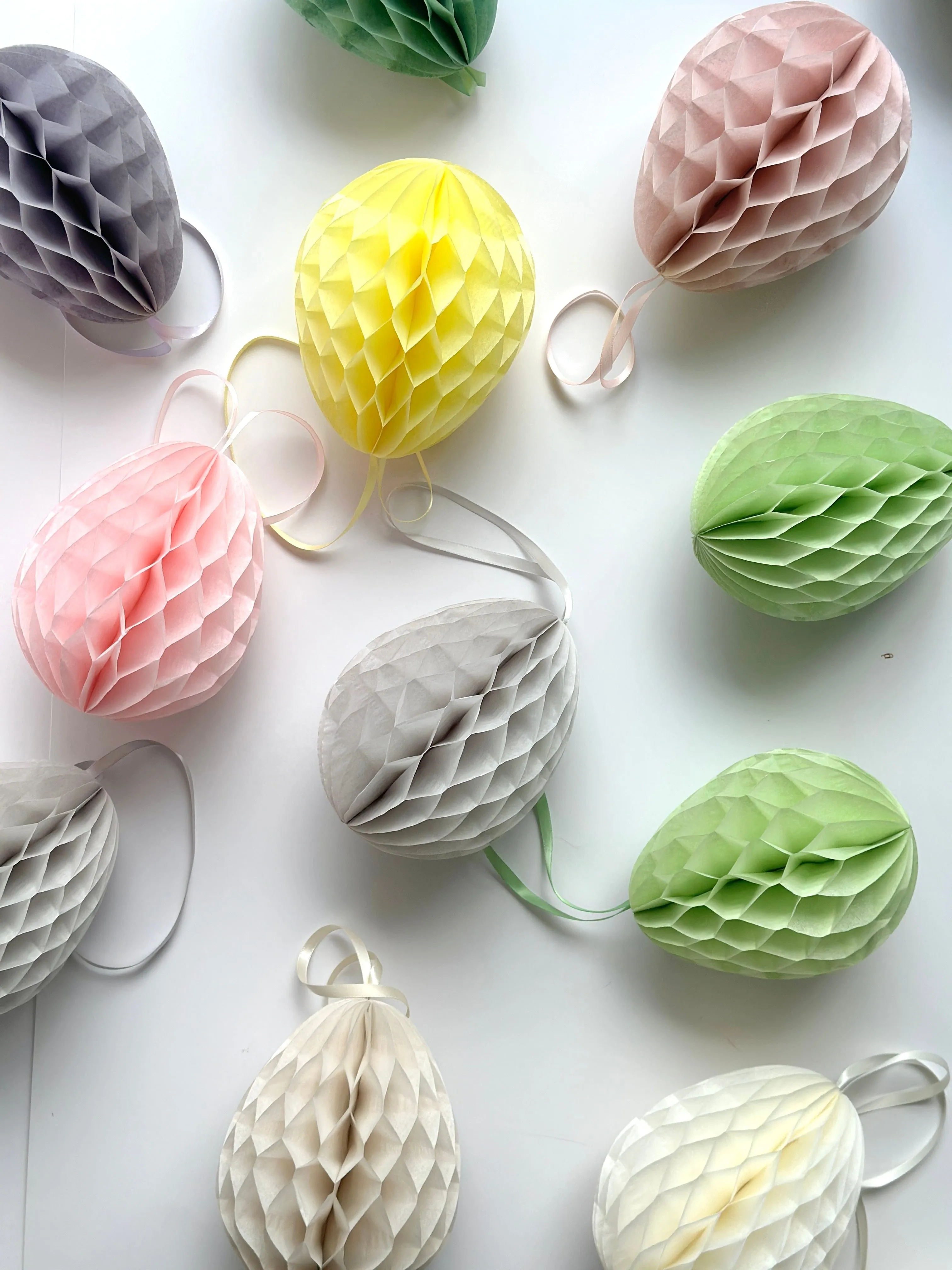 Easter decorations, Easter eggs decorations  | paper Easter decorations | honeycomb paper eggs