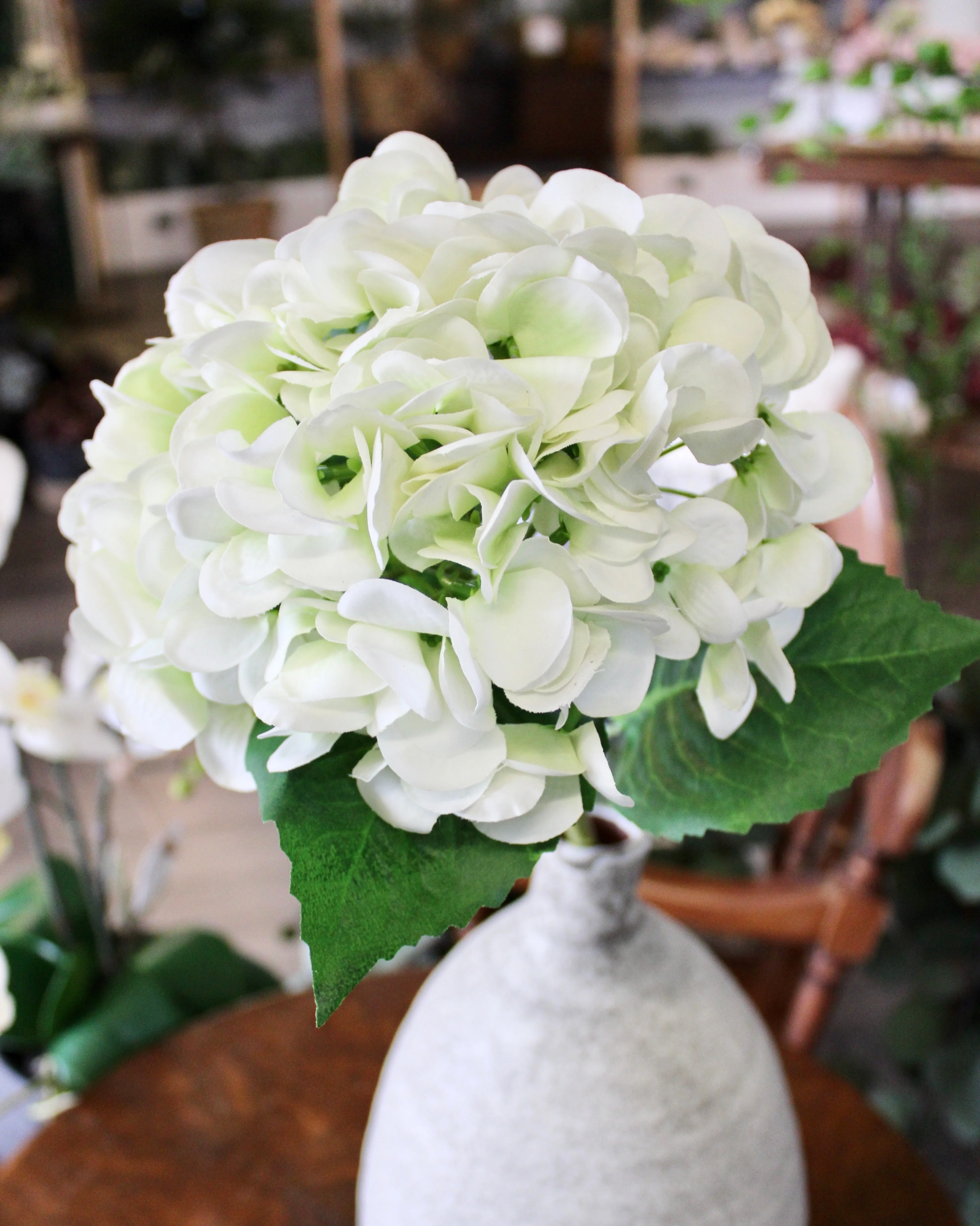 Fresh Touch White/Green Hydrangea Spray