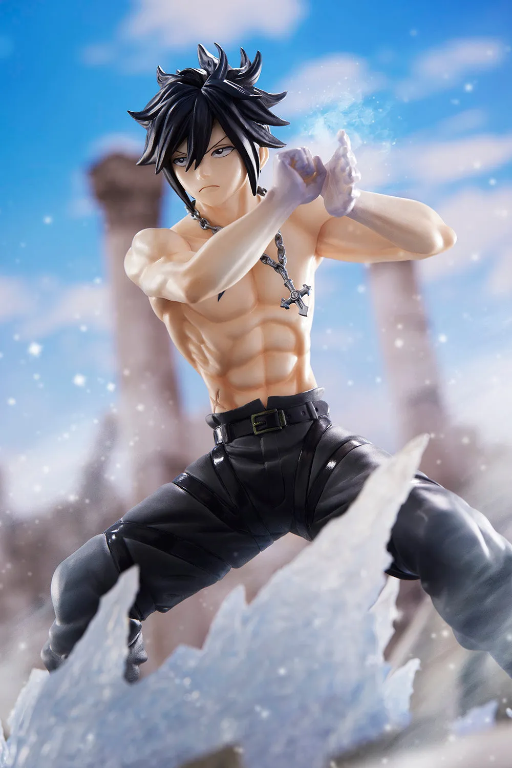 Gray Fullbuster 1/8 Scale Figure (Re-Order)