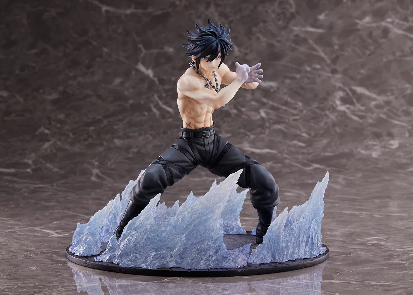 Gray Fullbuster 1/8 Scale Figure (Re-Order)