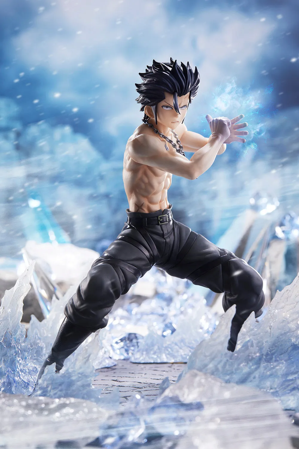 Gray Fullbuster 1/8 Scale Figure (Re-Order)