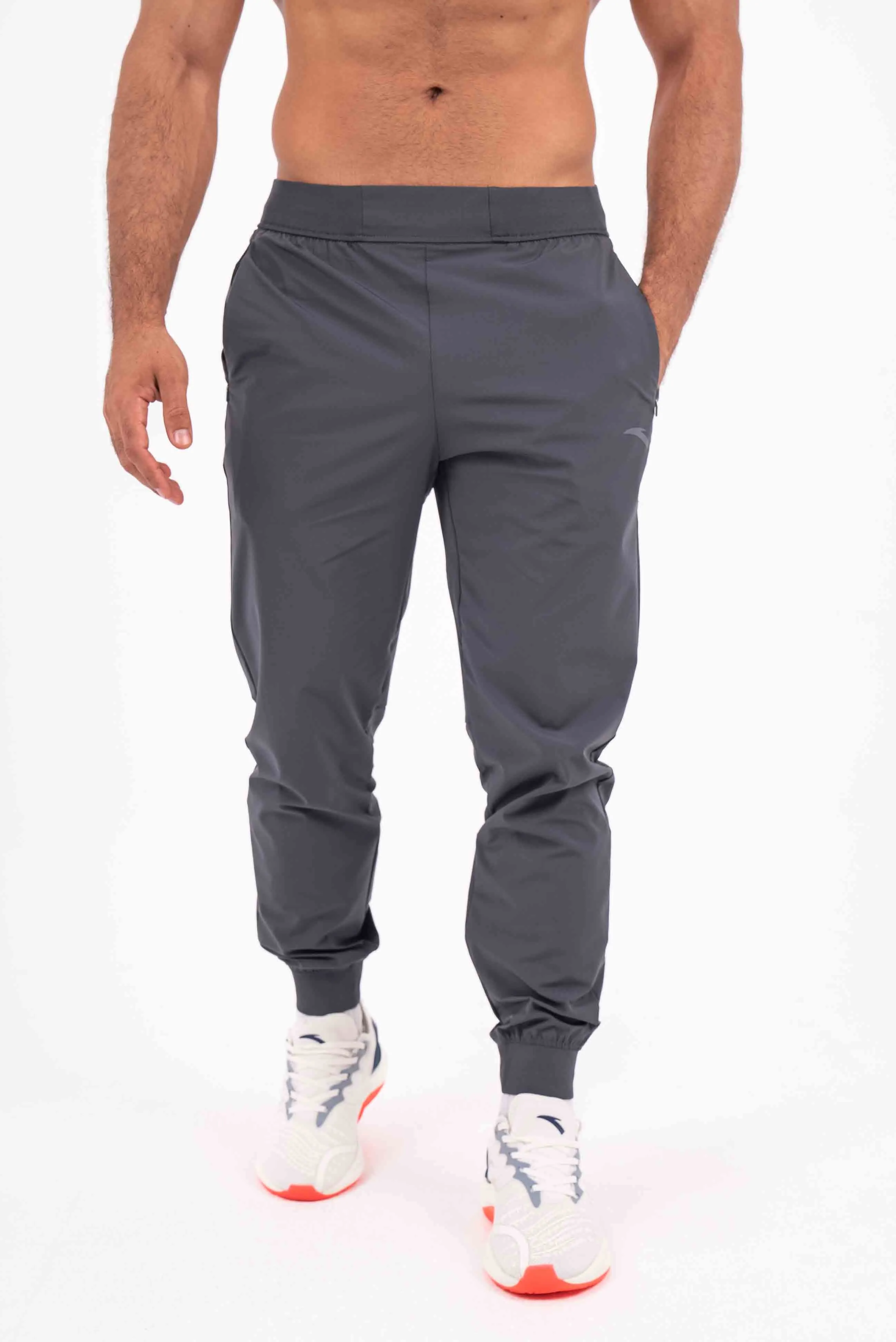 WOVEN TRACK PANTS